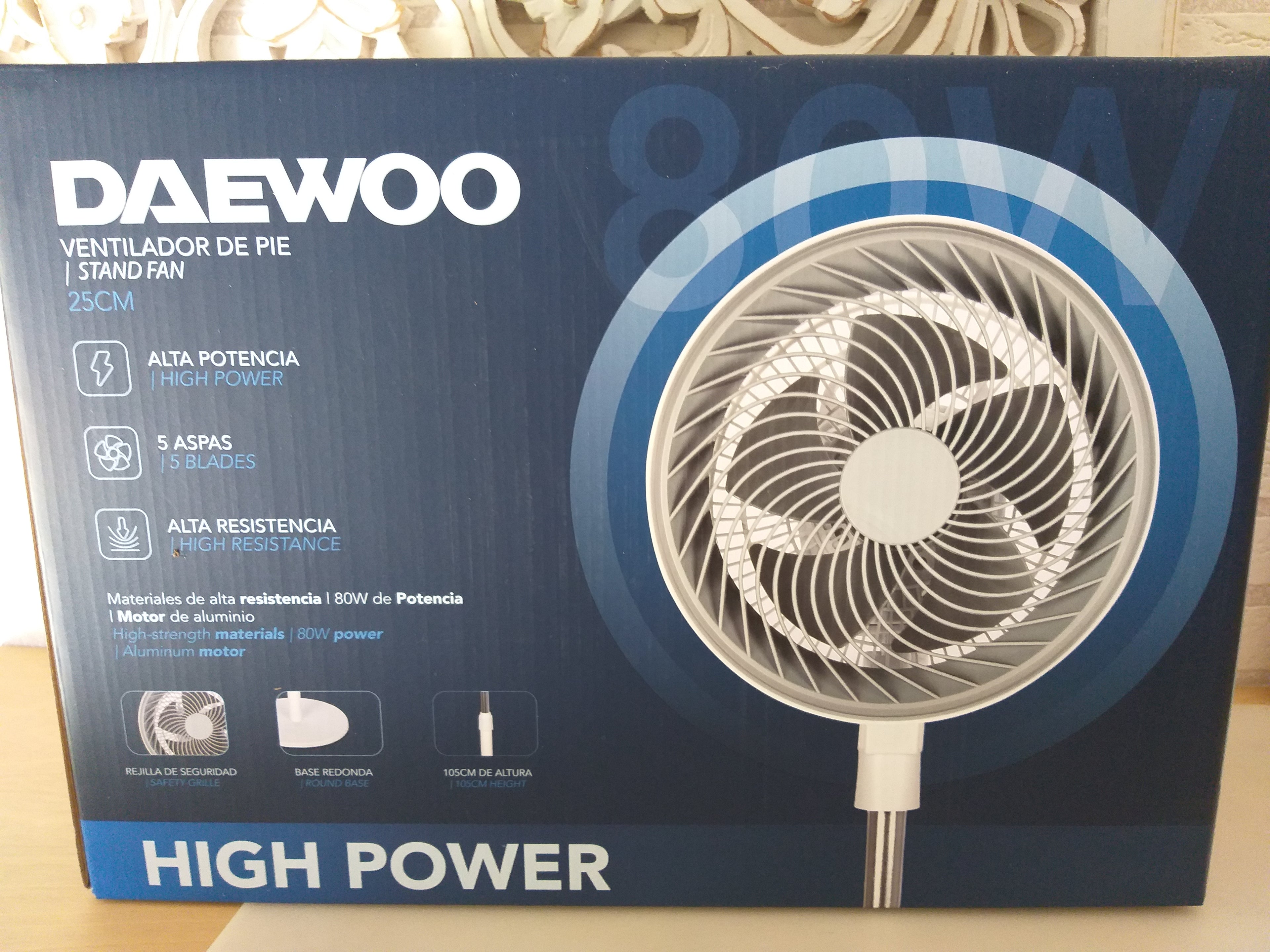 Ventilador de Pie Daewoo DW9001 80W – Potencia y Frescura para tu Hogar