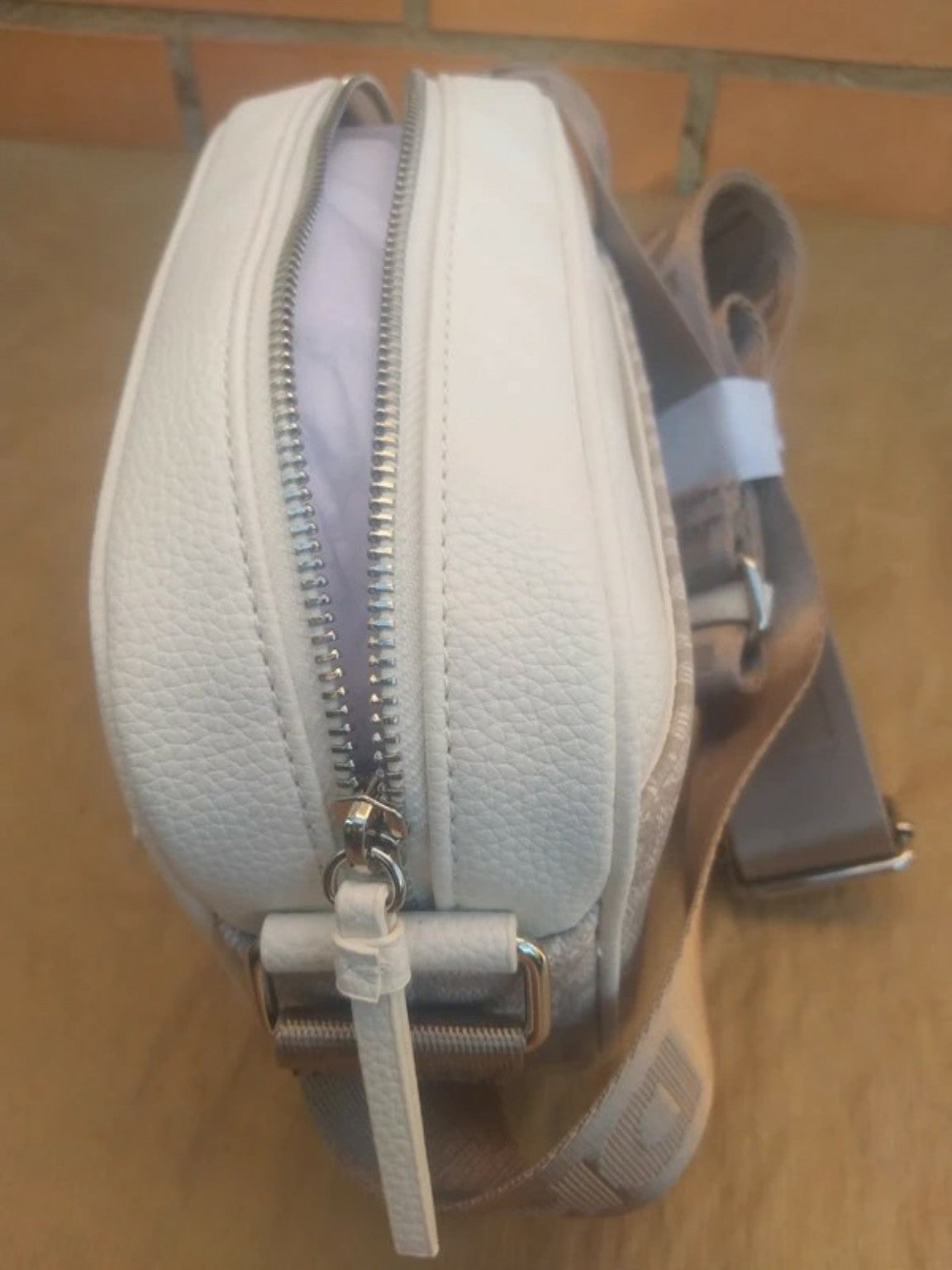 Bolso bandolera DKNY original blanco/beige